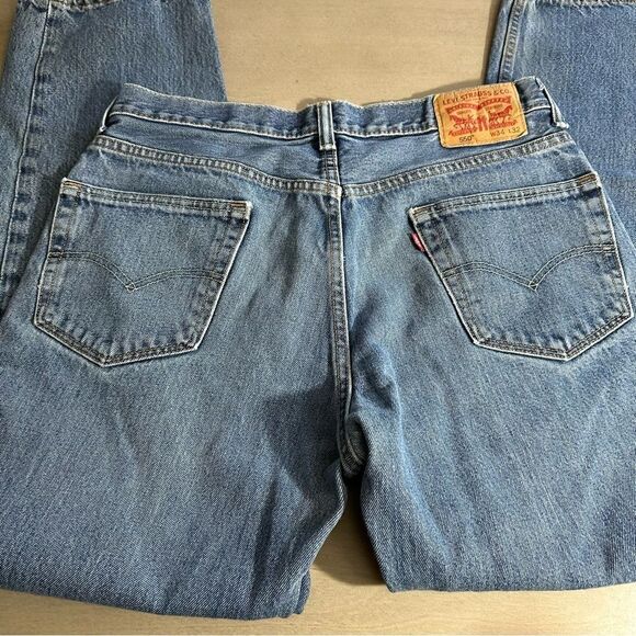 LEVI STRAUSS‎ 550 MEDIUM WASH MEN'S DENIM JEANS - 34/32 - Picture 12 of 16